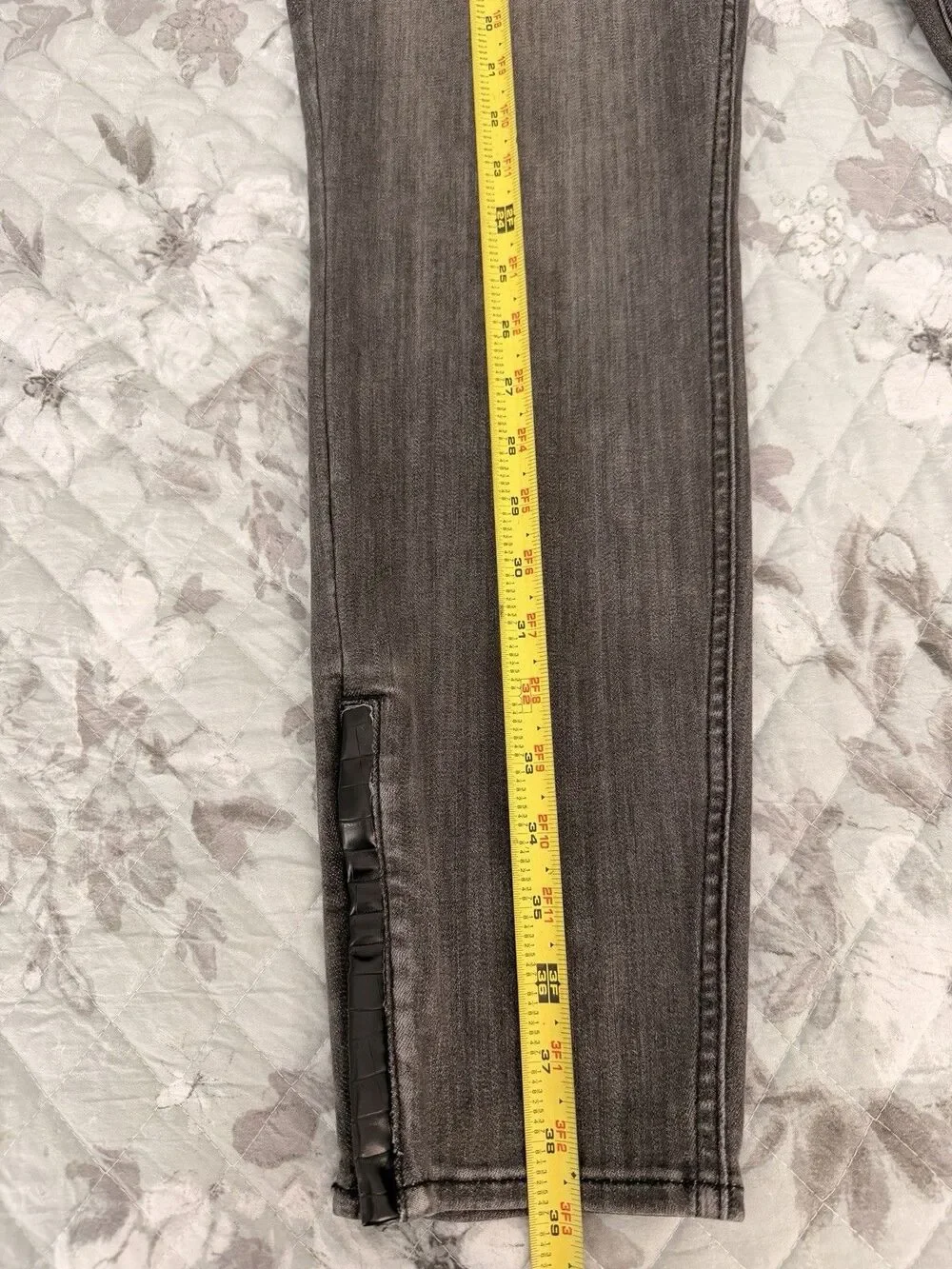 WHBM High Rise Skinny Ankle Jeans Size 14 Gray Denim Faux Croc Zip Hem Stretch